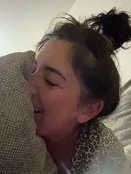 Poisonivyxoxx - Bend over twerk 🤤