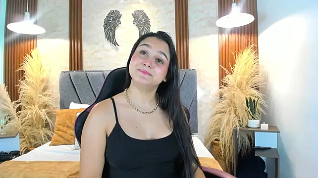 Sienna_lu - You’d make me happy… with a smile