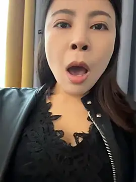 YaoYao8888 - 精油抹胸