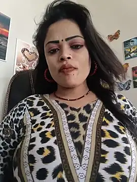 Pinky-2 - Oiling My Sexy Pussy Hole