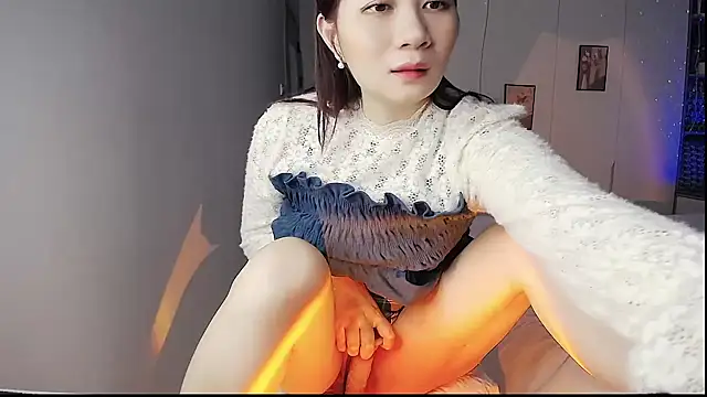 Jiabaobei - 大厅直接玩假阳具插入，小粉可以点菜单玩小粉链接，完成目标裸体展示，60币福利开票