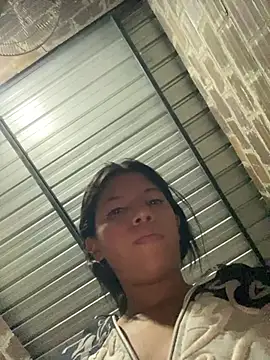 Broken_Latina_Whores_JE - Take off pantyhose here in the street