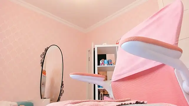 Lily_Young - DRAGON DILDO PUSSY
