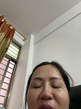 Amy1688 - 脱内裤直播一分钟