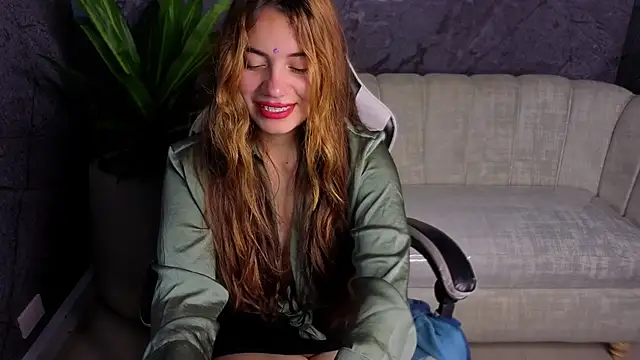 Camila_lux_Tx - spit boobs