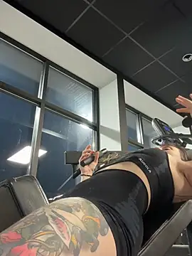 Psilybaby - Risky public gym play squirt show @ goal
