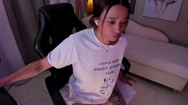 Charlotte_bluee - HUGE SQUIRT FOR YOU💦💦