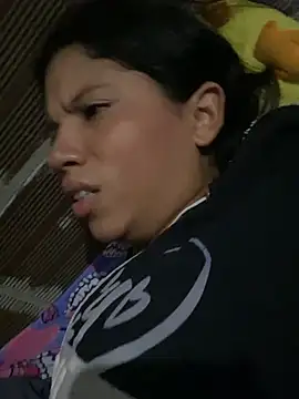 Broken_Latina_Whores_JE - Take off pantyhose here in the street