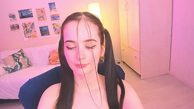 Bella_Lush - dildo fuck til lil squirt