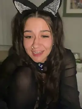 Everyonelovespearl - Doggy style + oil my ass😘