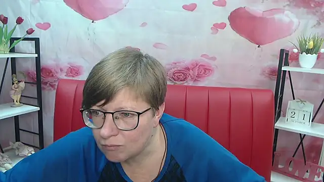 RadaChudna - Make my panties wet and let my legs trem