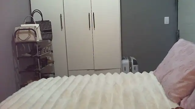Sexylisa670 - Let me try Anal plug for first time