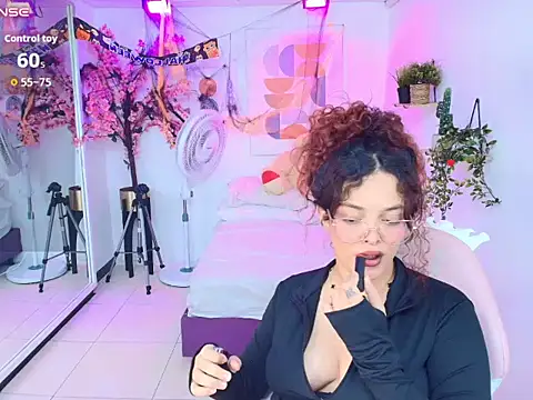 Maggy_t18 - Spank My Ass X5👋🍑