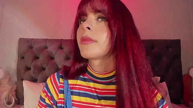 SamanthaaWoods - Fingering deep w my Buttplug in
