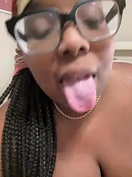 Layitinme - oil tittes😍😍👅