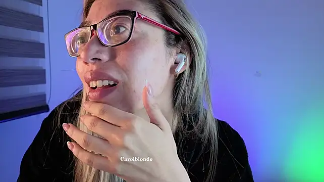 Carolblonde - Show flash tits