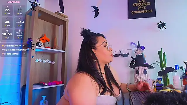 EllenaBoobs_