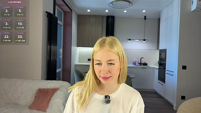 LumiyaSunny - Touch under bra