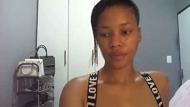 Sexylisa670 - Let me try Anal plug for first time