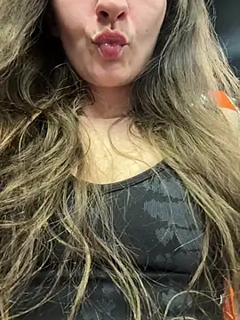 Psilybaby - Risky public gym play squirt show @ goal
