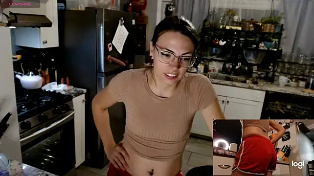 KierBearKisses - Dildo Play 5+ min