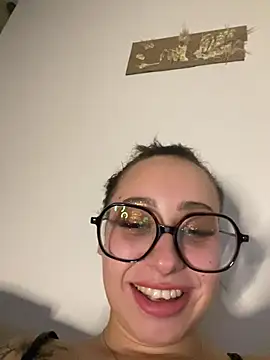 Queenlo_xxx - gagne 2 vidéos très HARD🔥