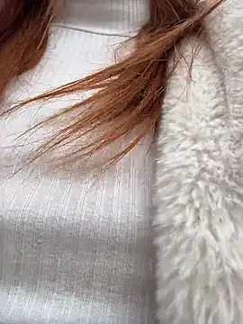 LisaCatt - dildo in pussy