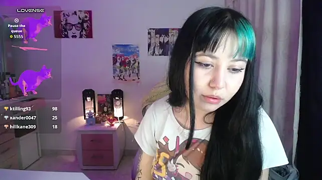 Iris_sky - naked and spanks