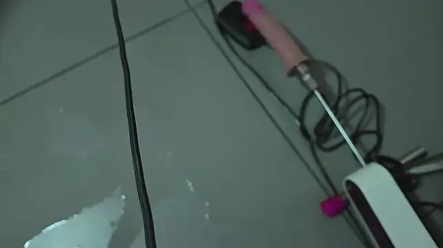 Juanasnz99 - take a shower