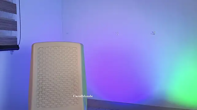 Carolblonde - Show flash tits
