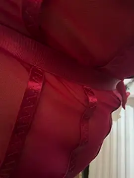 Amelia_rousse26 - show boobs with cream