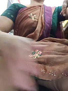 Indianhotwife639 - Boobs pussy enjoy 😉