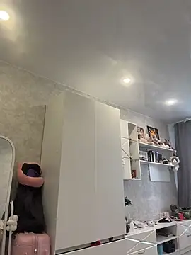AdelRich - Rub my clit in shower