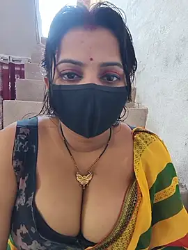 Sweety-girll - Full nude public 2 mint