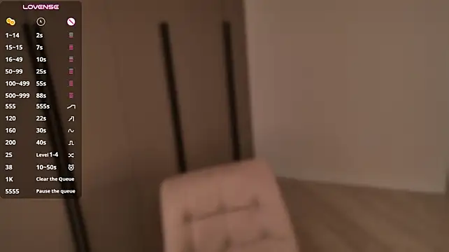 Bella_xx__ - tease naked back