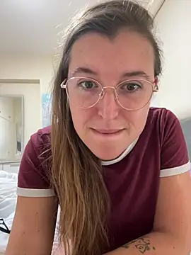 AlinaMeiier - Suck on 2 Fingers Like a Dick for 1 Min