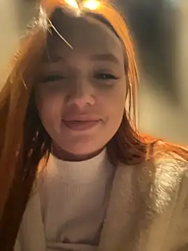 LisaCatt - dildo in pussy