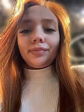 LisaCatt - dildo in pussy