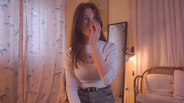MarinSabine - Show my bra ?