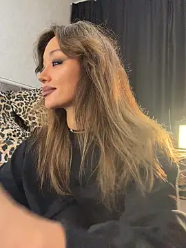 Lissa_kissyou - Riding a dildo + video