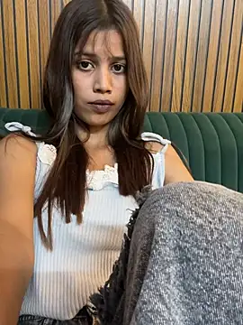 Sexy_myraaaa - Pussy show🥵