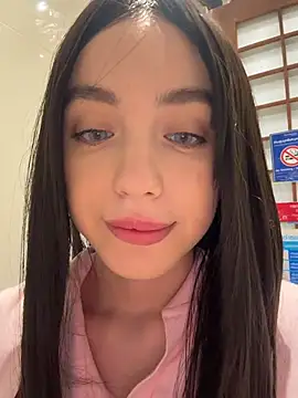 Lilonok - play with my virgin pussy
