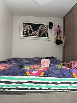 Linatarens - suck hard on her tits and milk naked