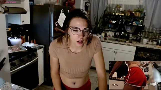 KierBearKisses - Dildo Play 5+ min