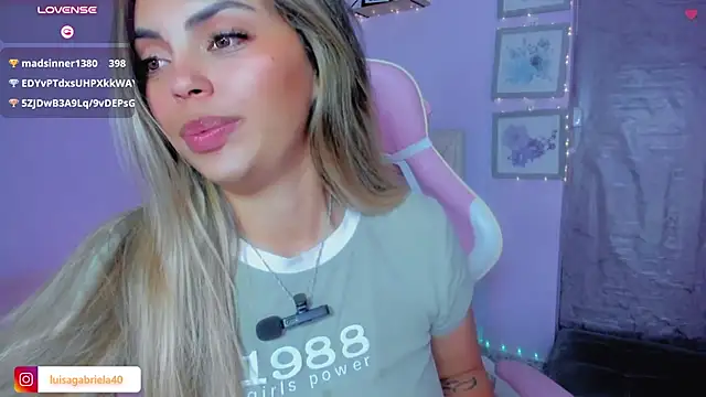 Gabby_prieto - Show Oil play finger pussy + Domi + Plug