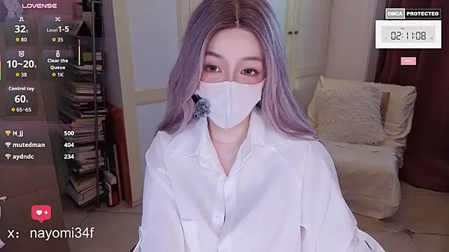 Nayomi_34f