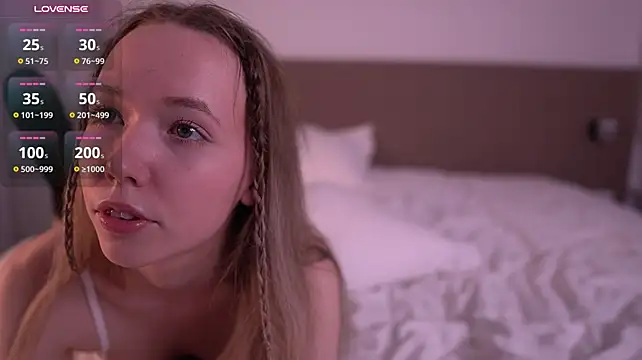 PinkyVenom__ - to sit on your face