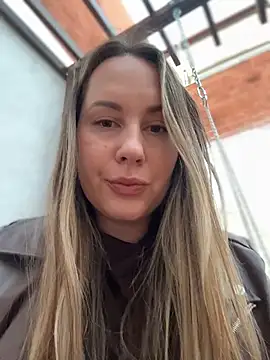 Mona_Plus - 3 Fingers inside🥵under bar counter🫠🥵