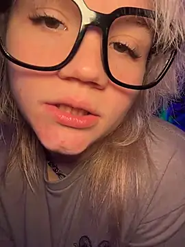 Cutiepiespanks - 👻Pussy Play With Glowing Dildo👻