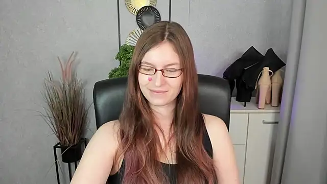 EmmaxDelight - Remove shirt and stay in bra~